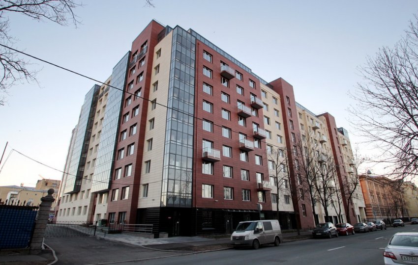 На Выборгской улице достроен жилой дом на месте спортплощадки - «Свежие новости строительства»