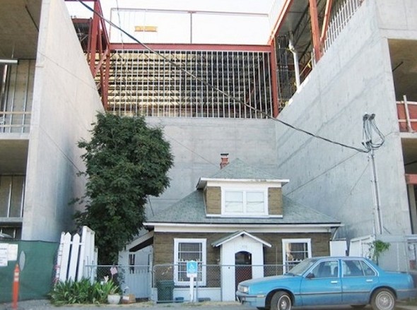 В этом мире есть ещё вещи, которые не продаются - «Недвижимость»