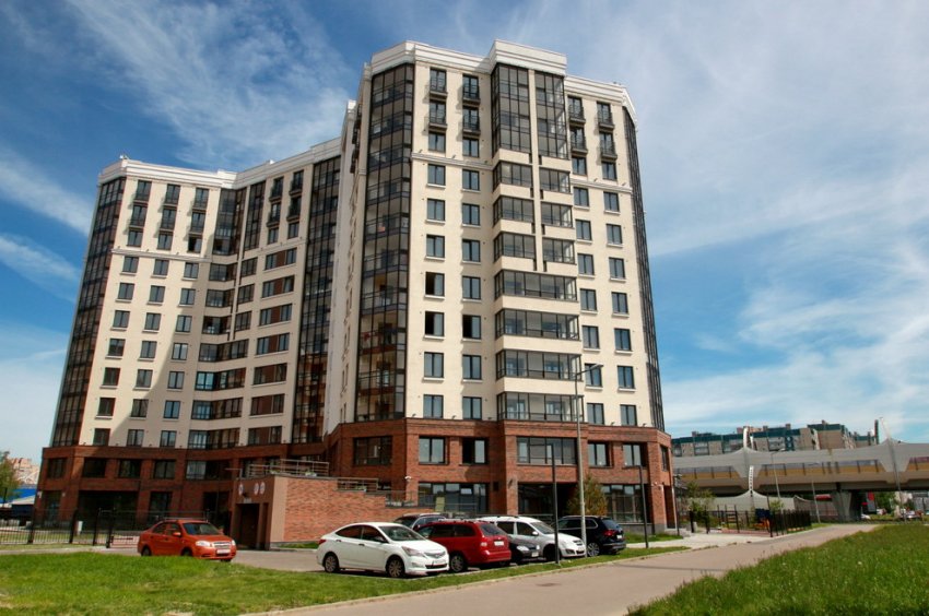 На Богатырском проспекте жилой дом построили возле эстакады ЗСД - «Свежие новости строительства»