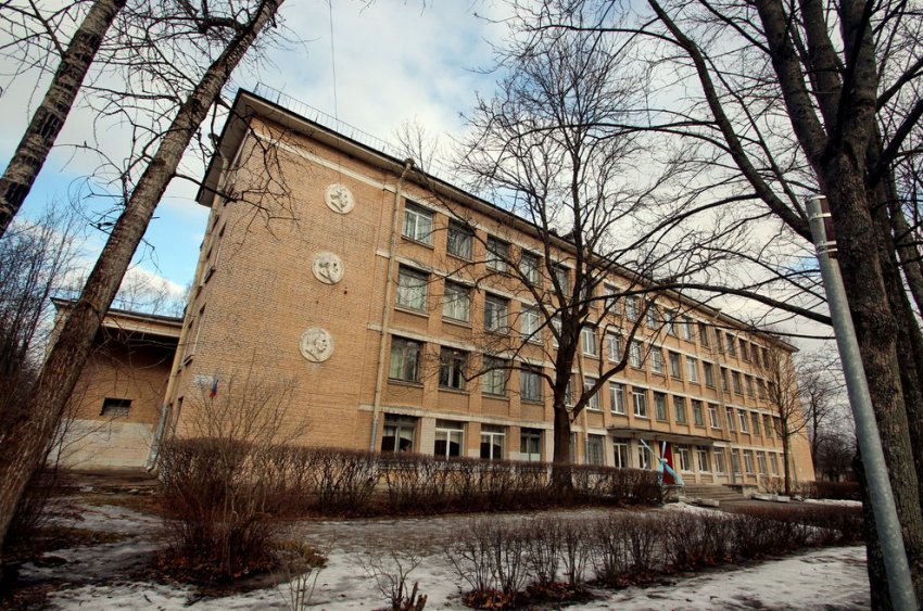 В Пушкине реконструировали два советских здания одной гимназии - «Свежие новости строительства»