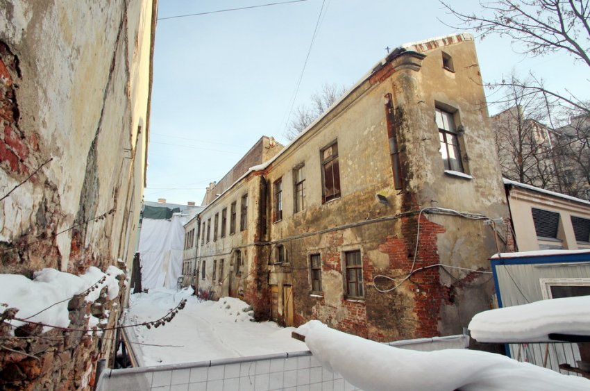 На улице Репина сносят флигель дома Долгоруковых - «Свежие новости строительства»