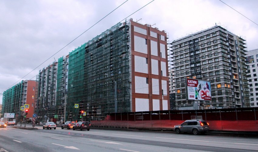 Первые лицевые корпуса «Европа-сити» на проспекте Медиков сдали недоделанными - «Свежие новости строительства»