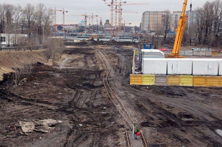 Возле Малой Митрофаньевской демонтируют Варшавскую железную дорогу - «Свежие новости строительства»