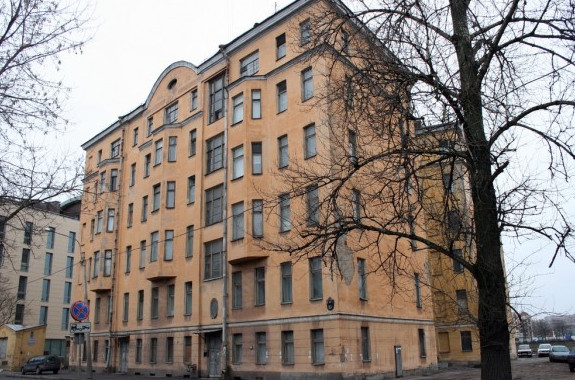 На проспекте Динамо возвели пародию на снесенный дом Шауба - «Свежие новости строительства»