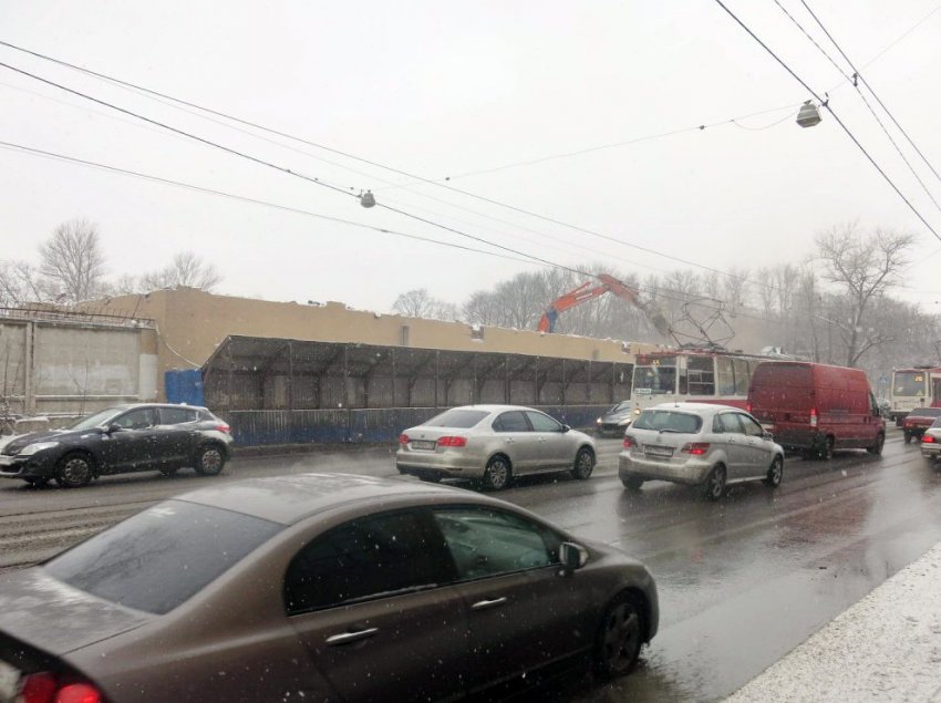 В начале проспекта Энгельса хлебозавод сносят под рустованный «спальник» - «Свежие новости строительства»