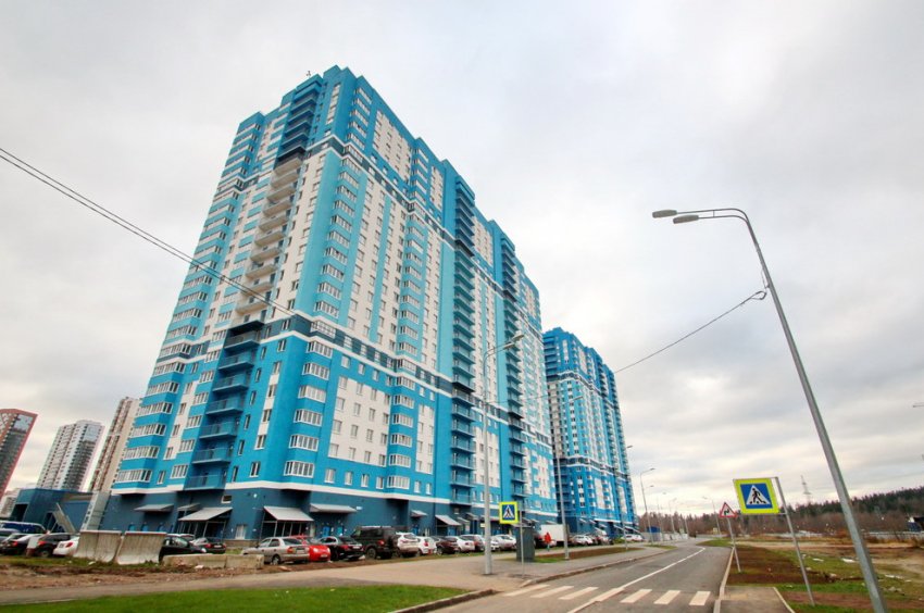 На проектном участке Заречной улицы Парнаса возвели жилой дом - «Свежие новости строительства»