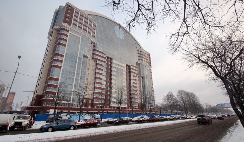 На проспекте Маршала Блюхера сдали жилой дом с «оком Саурона» - «Свежие новости строительства»