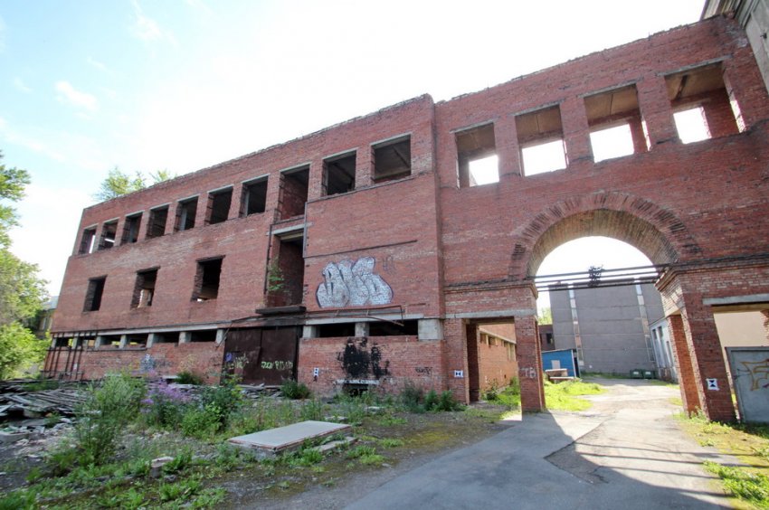 На улице Академика Лебедева завершили строить спорткомплекс ВМА - «Свежие новости строительства»