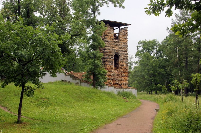 В Стрельне завершилось восстановление Башни-руины в Орловском парке - «Свежие новости строительства»