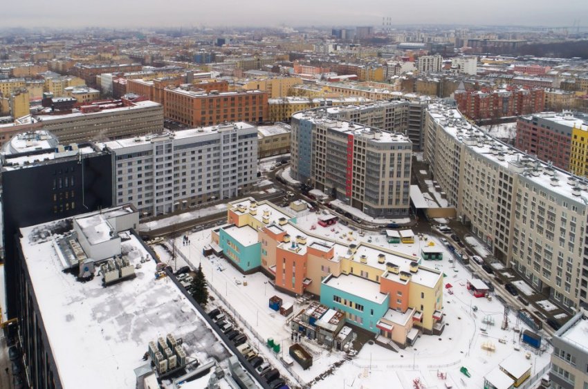 Во дворе на Уральской улице завершили строить детский сад - «Свежие новости строительства»