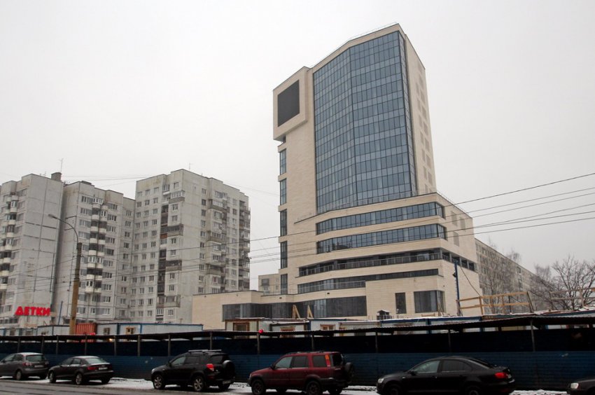 ЛенспецСМУ построило на Богатырском проспекте второй бизнес-центр - «Свежие новости строительства»