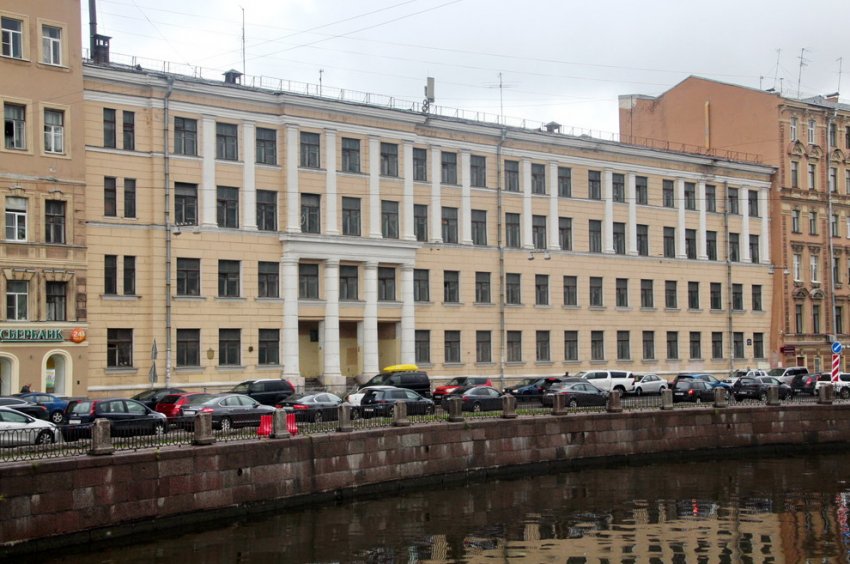 Заброшенное здание на проспекте Римского-Корсакова отремонтируют для почты - «Свежие новости строительства»