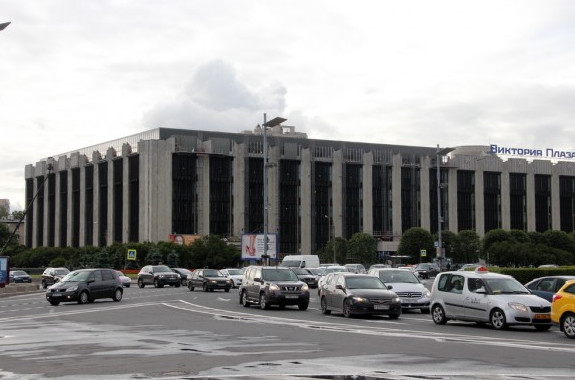 «Адамант» в нарушение обещаний надстроил здание на площади Победы - «Свежие новости строительства»