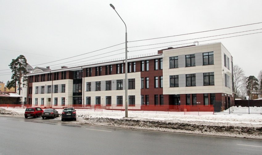 Жена главы Стройтреста возвела «поликлинику» в Озерках - «Свежие новости строительства»