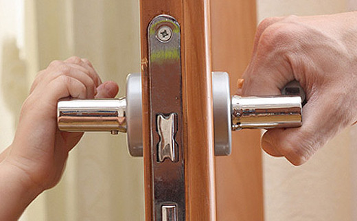 Рынок фурнитуры: эксперты осторожно говорят об оживлении - «Строительные Материалы»