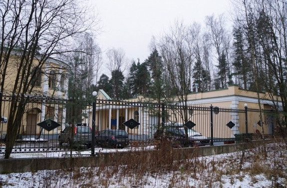 В парке «Сосновка» хотят узаконить одноэтажный дом-ресторан - «Свежие новости строительства»