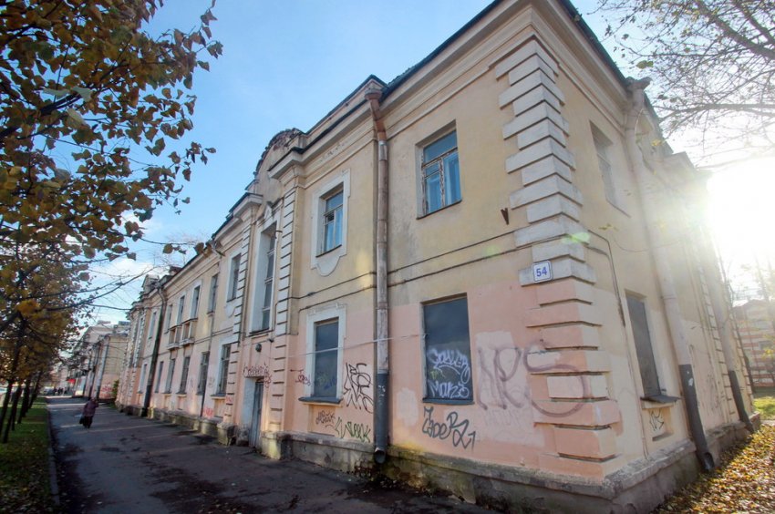 На проспекте Ленина в Колпине сносят еще одну двухэтажную «сталинку» - «Свежие новости строительства»