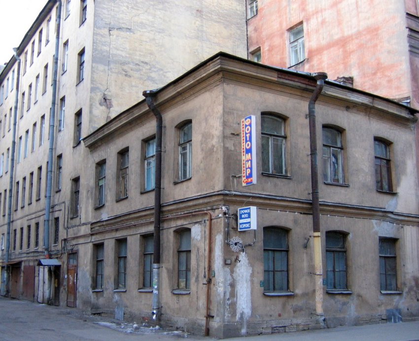 На улице Достоевского отремонтировали лицевой двухэтажный флигель - «Свежие новости строительства»