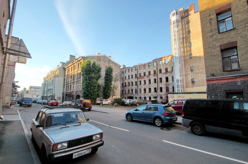 Сгоревший много лет назад флигель на Разночинной продают под снос - «Свежие новости строительства»