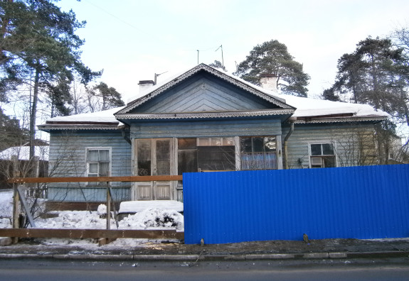 В Сестрорецке разбирают две деревянные дачи - «Свежие новости строительства»