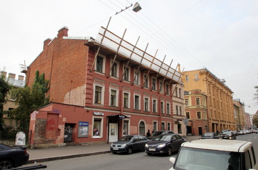 Власти засомневались в законности мансарды на улице Мира - «Свежие новости строительства»