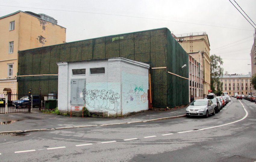 На Уфимской улице снесли здание-помеху ради спорткомплекса - «Свежие новости строительства»