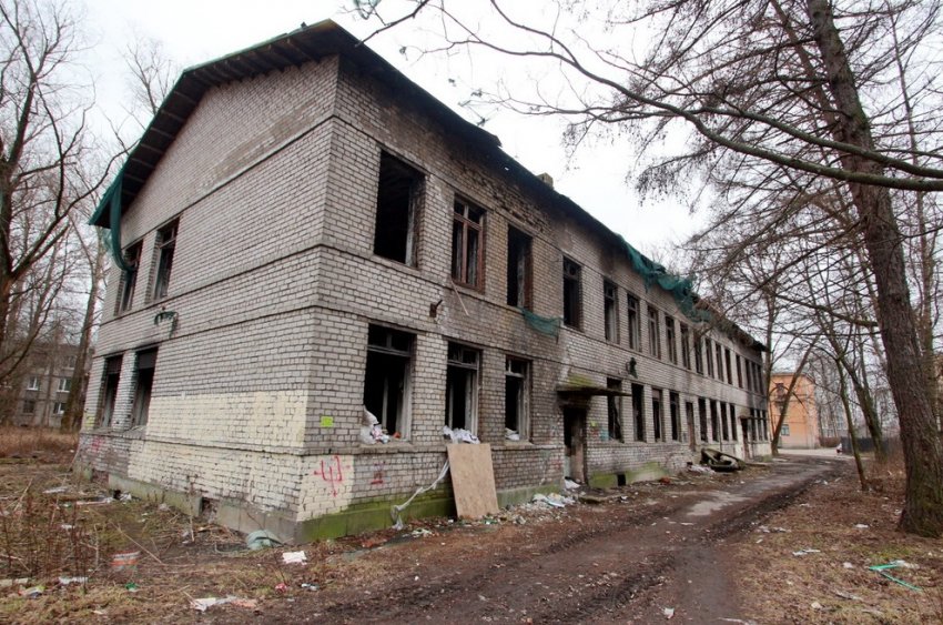 Заброшенный детсад на Октябрьской набережной заменят жилым домом - «Свежие новости строительства»