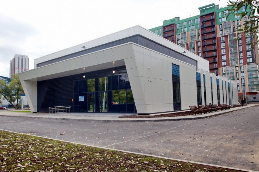 Часть Пулковского парка на Московском шоссе застроили спорткомплексом - «Свежие новости строительства»