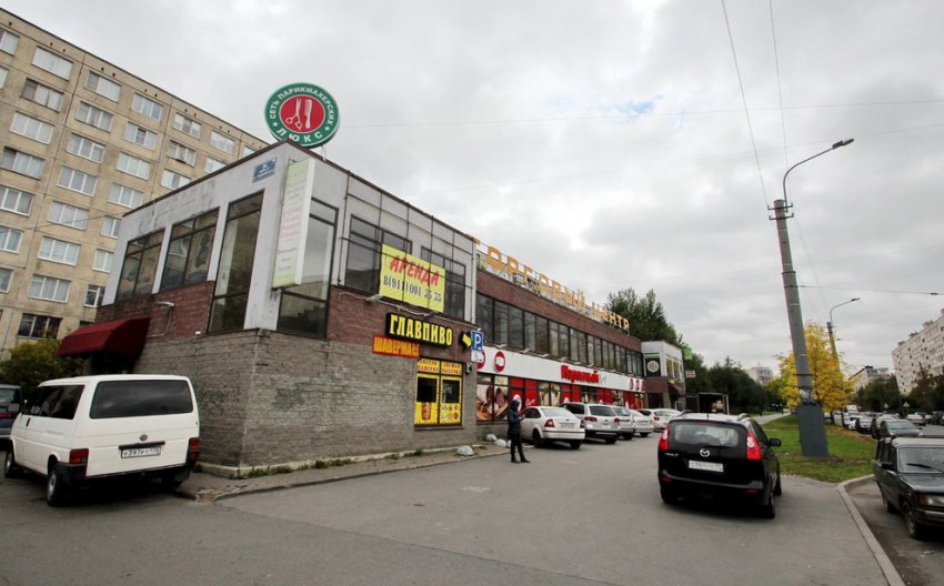 На улице Подвойского легализовали давнишний торговый центр - «Свежие новости строительства»