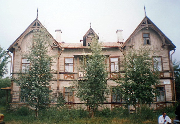 В Ломоносове отстроят заново сгоревший жилой дом на улице Рубакина - «Свежие новости строительства»