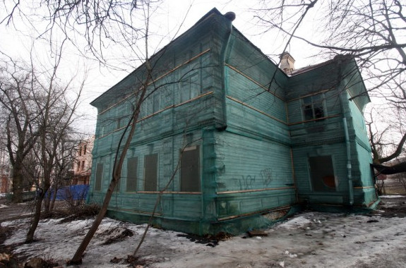 В Пушкине сносят флигель Городовой ратуши на Московской улице - «Свежие новости строительства»