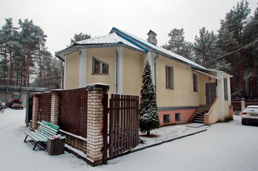 На Сестрорецком кладбище обнаружили воскресную школу-самострой - «Свежие новости строительства»