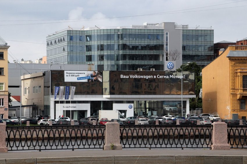 Во дворах на улице Чапаева построили стеклянный корпус бизнес-центра - «Свежие новости строительства»