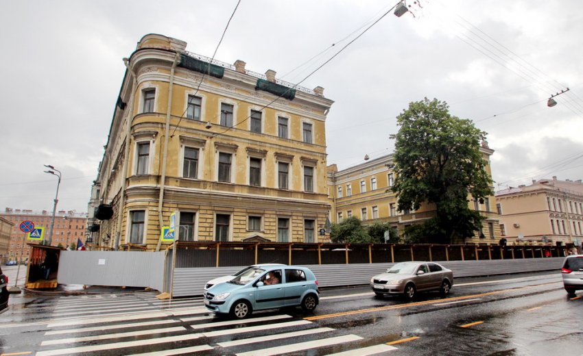 КГИОП: у дома Мордвиновых на Глинки сносят только советские этажи - «Свежие новости строительства»