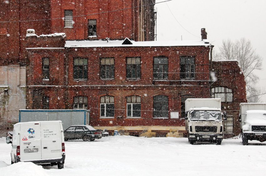 На Черниговской улице снесли дореволюционный фрагмент холодильника - «Свежие новости строительства»