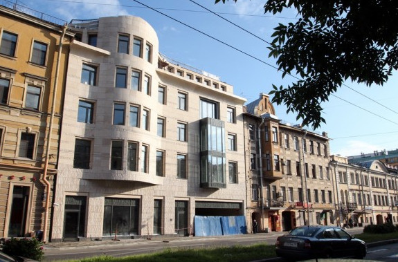 На Малом проспекте достроили жилой дом с эркером-складкой - «Свежие новости строительства»