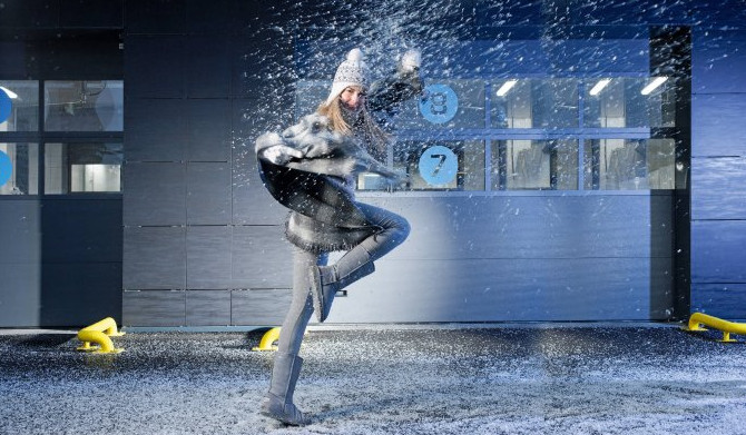 Панорамные ворота — прозрачное решение для бизнеса - «Технологии строительства»