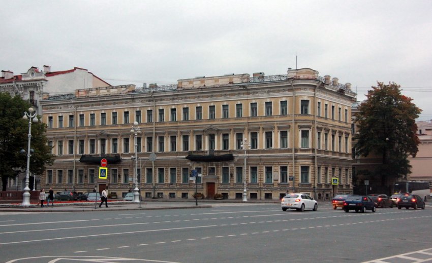 Дом Мордвиновых на улице Глинки лишился еще одного этажа - «Свежие новости строительства»