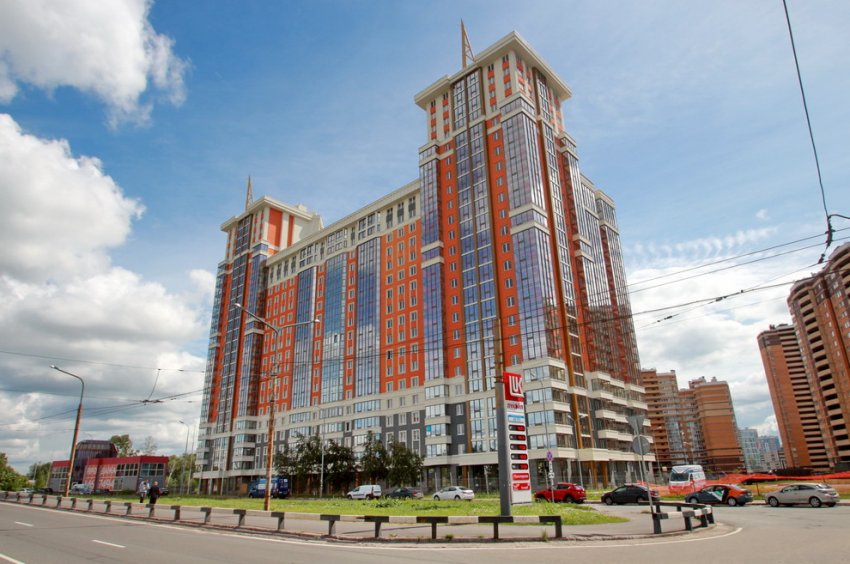 Группа «РСТИ» сдала жилой дом дом с пирамидкам на Кушелевской дороге - «Свежие новости строительства»