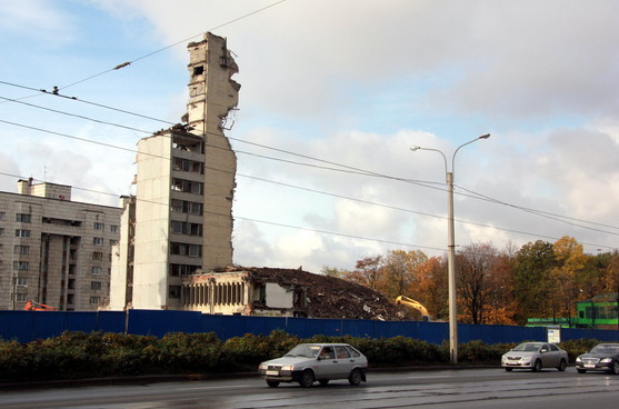 Снос «Речной» на Обуховской Обороны завершится 20 октября - «Свежие новости строительства»