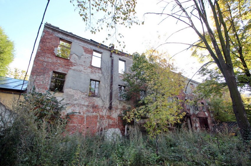 Ради спорткомплекса Военмеха снесут заброшенный флигель у Польского сада - «Свежие новости строительства»