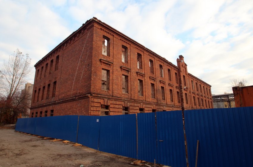 Реконструкция старинного дома на улице Цимбалина встала из-за новых норм - «Свежие новости строительства»