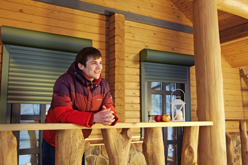 Роллеты на окна и «теплые» ворота в гараж — что еще нужно для комфортной зимы? - «Технологии строительства»