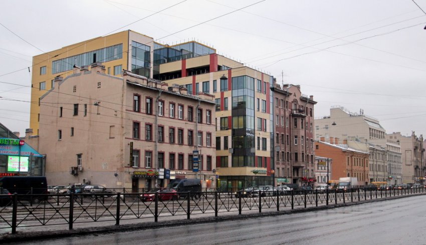 У метро «Обводный канал» появился бизнес-центр-«попугай» - «Свежие новости строительства»