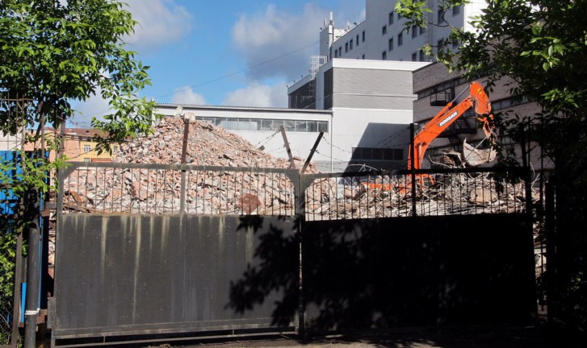 «О2 девелопмент» начал снос зданий Спецтранса на Херсонской - «Свежие новости строительства»