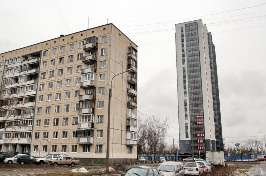 На Ириновском проспекте возвели две высотки в финской стилистике - «Свежие новости строительства»