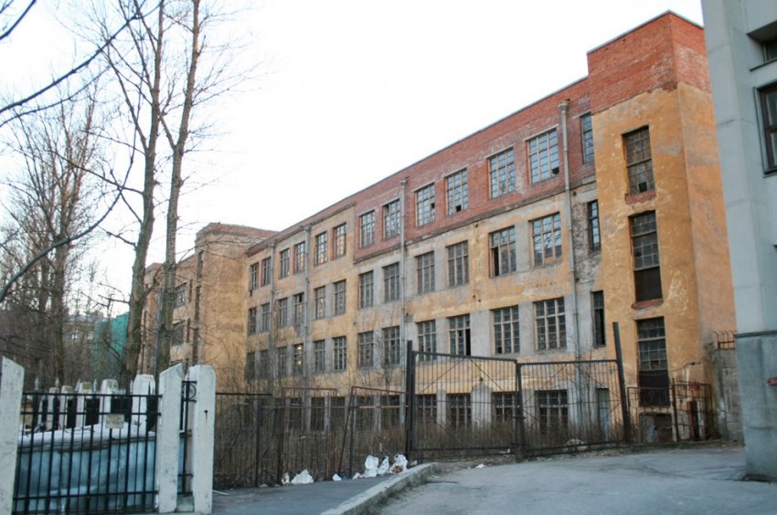 Во дворах на Московском проспекте построили поликлинику а-ля «сталинка» - «Свежие новости строительства»