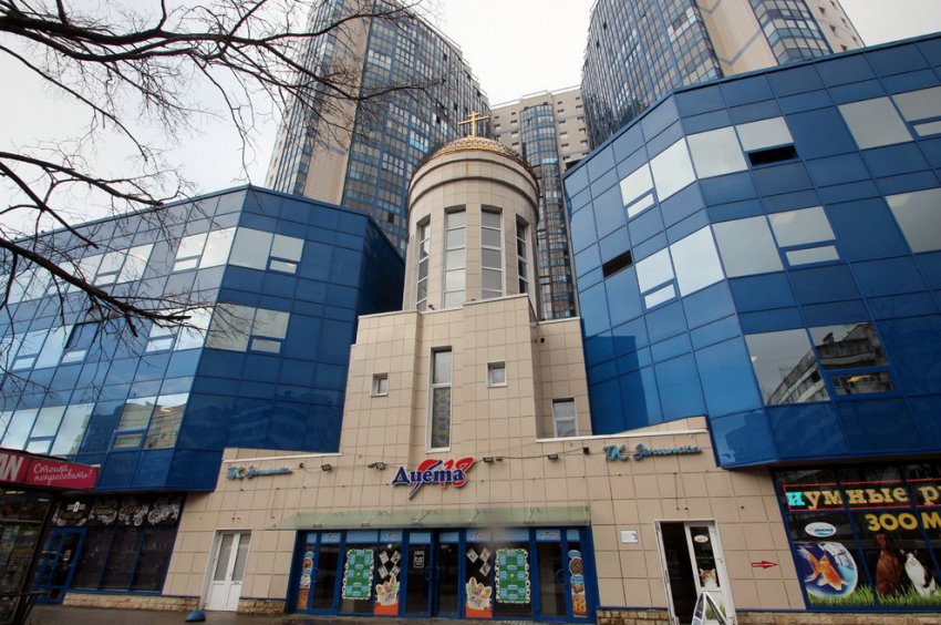 Жилье с колокольным звоном: как девелоперы строят в Петербурге церкви - «Свежие новости строительства»