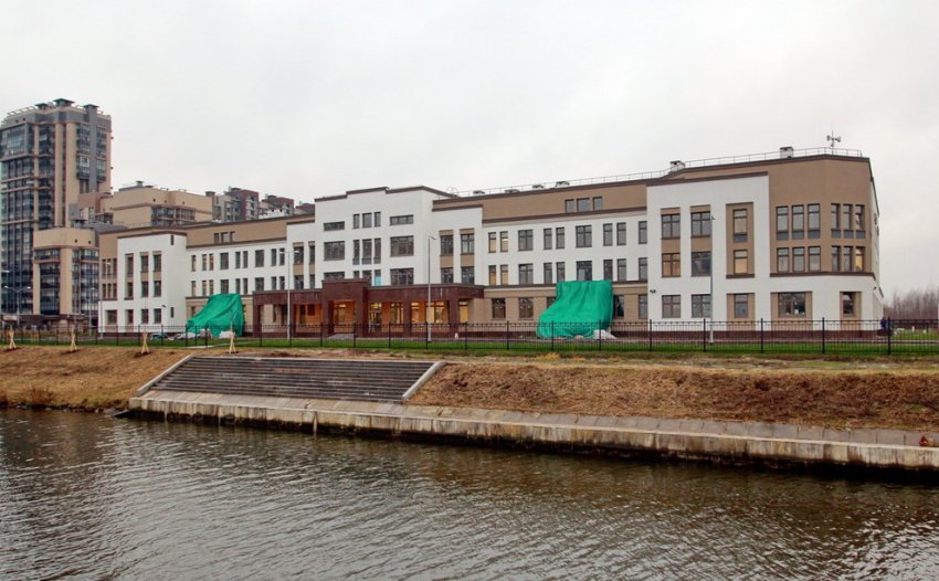 На берегу Матисова канала построили поликлинику - «Свежие новости строительства»