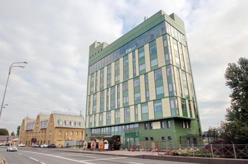 На Октябрьской набережной построили бизнес-центр в «стиле» хаотизм - «Свежие новости строительства»